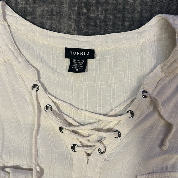 White Torrid Blouse - Picture 2 of 5